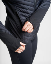 Load image into Gallery viewer, Womens Superlite Hybrid Jacket